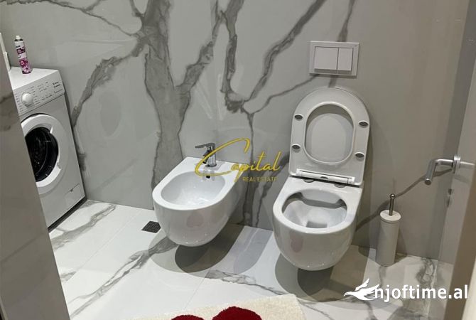 Shtepi me qera Apartament ne Tirane, 1+1, Mobilimi E mobiluar, Pagesa 750  Euro.