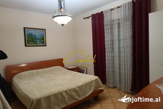 Shtepi me qera Apartament ne Tirane, 1+1, Mobilimi E mobiluar, Pagesa 580  Euro.