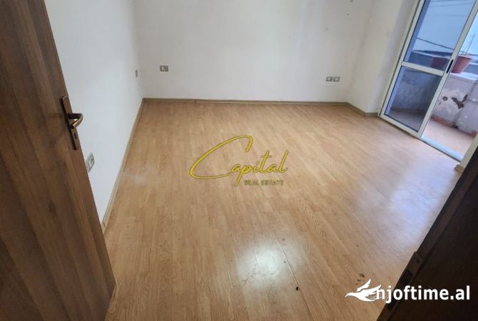 Shtepi ne shitje 1+1 ne Tirane - 120,000 Euro