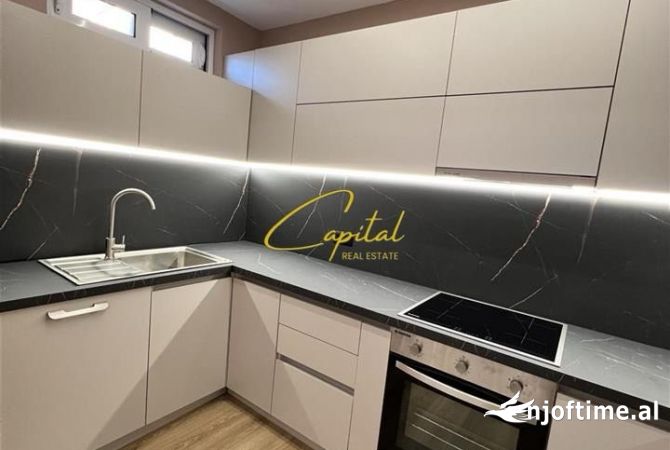 Shtepi me qera Apartament ne Tirane, 2+1, Mobilimi E mobiluar, Pagesa 800  Euro.