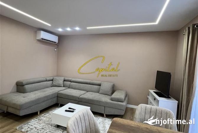 Shtepi me qera Apartament ne Tirane, 2+1, Mobilimi E mobiluar, Pagesa 800  Euro.