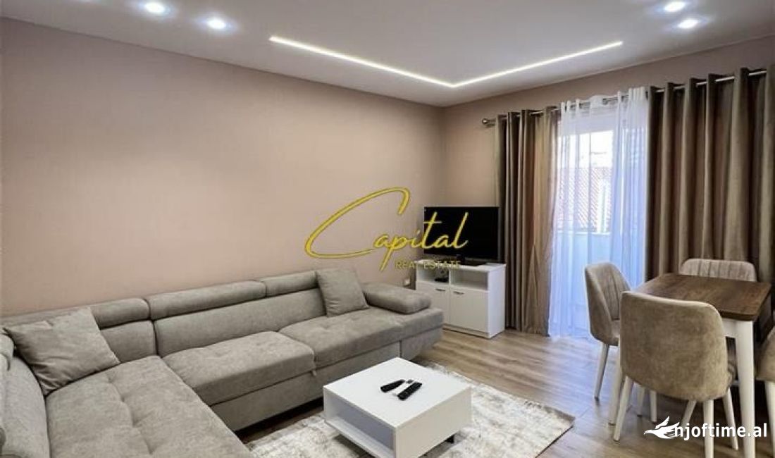 Shtepi me qera Apartament ne Tirane, 2+1, Mobilimi E mobiluar, Pagesa 800  Euro.