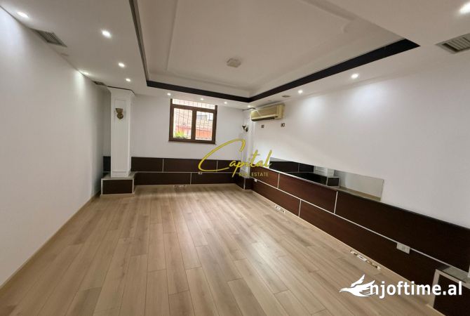 Ambient biznesi me qera 3+1 ne Tirane - 1,500 Euro