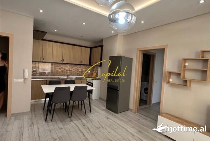 Shtepi me qera 2+1 ne Tirane - 50,000 Leke