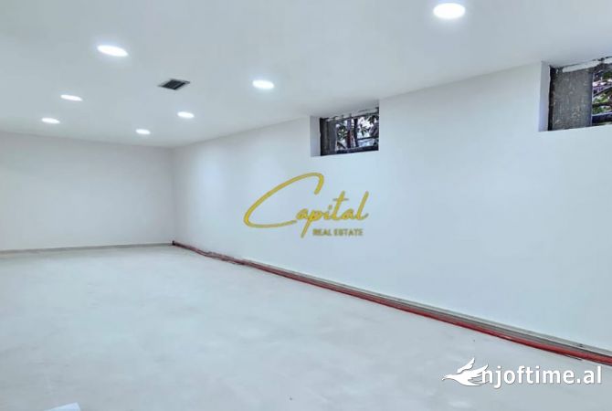 Ambient biznesi me qera 3+1 ne Tirane - 3,200 Euro