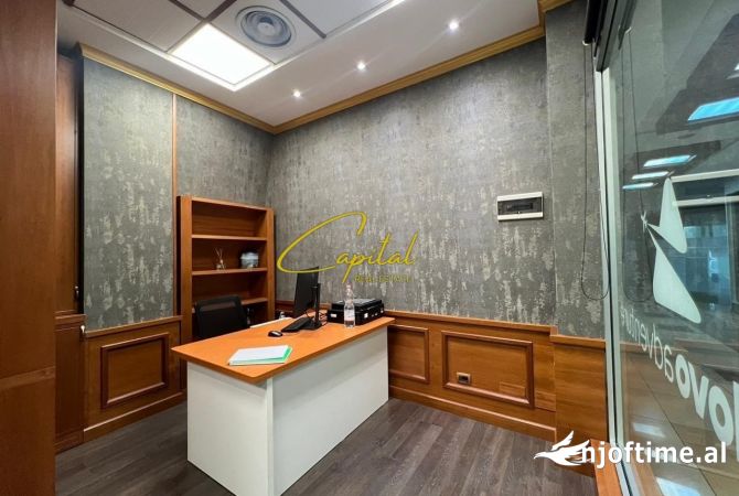 Ambient biznesi me qera 3+1 ne Tirane - 600 Euro