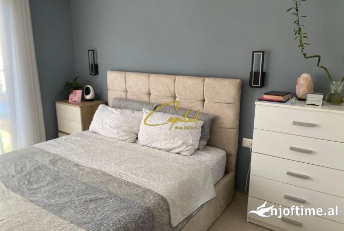 Shtepi ne shitje Apartament ne Tirane, 2+1, Mobilimi E mobiluar, Pagesa 280,000  Euro.