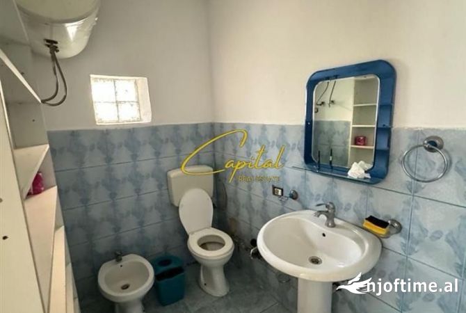 AMBIENT BIZNESI 55 M2 RRUGA E DIBRES 50.000 LEKE