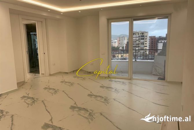 Ambient biznesi me qera 3+1 ne Tirane - 1,050 Euro