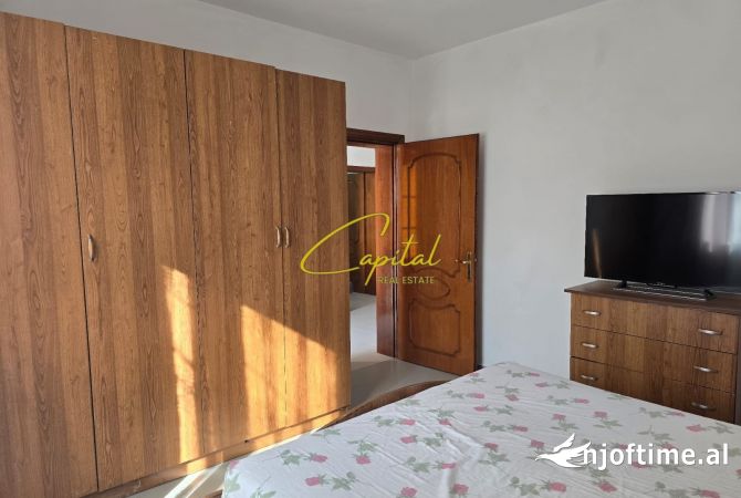 Shtepi me qera 2+1 ne Tirane - 400 Euro