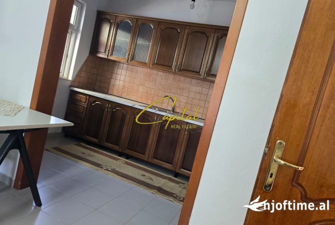 Shtepi me qera 2+1 ne Tirane - 400 Euro