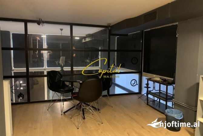 ZYRE ME QERA 90 M2 RRUGA FROSINA PLAKU 55.000 LEKE