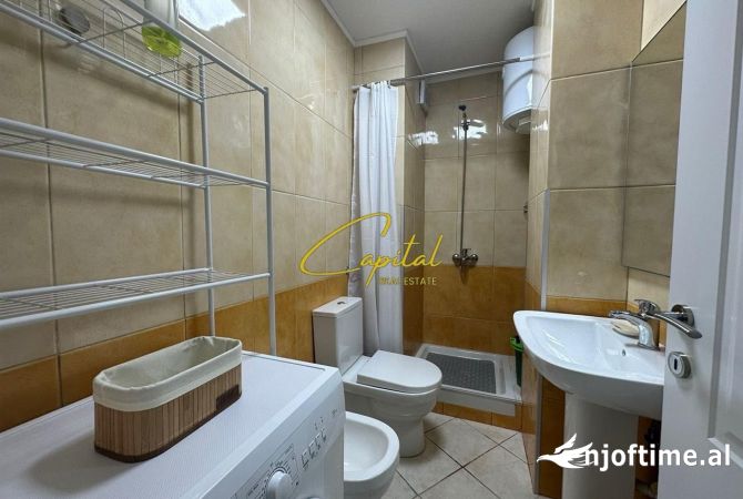 Shtepi me qera Apartament ne Tirane, 1+1, Mobilimi E mobiluar, Pagesa 550  Euro.