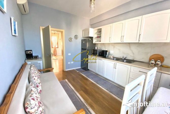 Shtepi ne shitje Apartament ne Tirane, 2+1, Mobilimi E mobiluar, Pagesa 230,000  Euro.