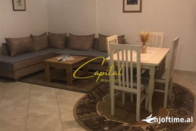 Shtepi me qera 2+1 ne Tirane - 400 Euro