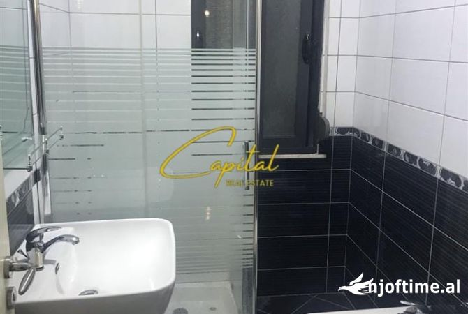 Shtepi me qera Apartament ne Tirane, 2+1, Mobilimi E mobiluar, Pagesa 400  Euro.