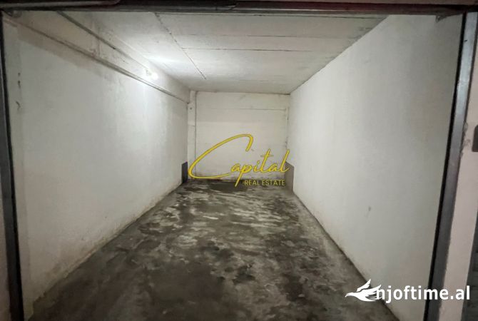 Shtepi me qera Apartament ne Tirane, 3+1, Mobilimi E mobiluar, Pagesa 450  Euro.