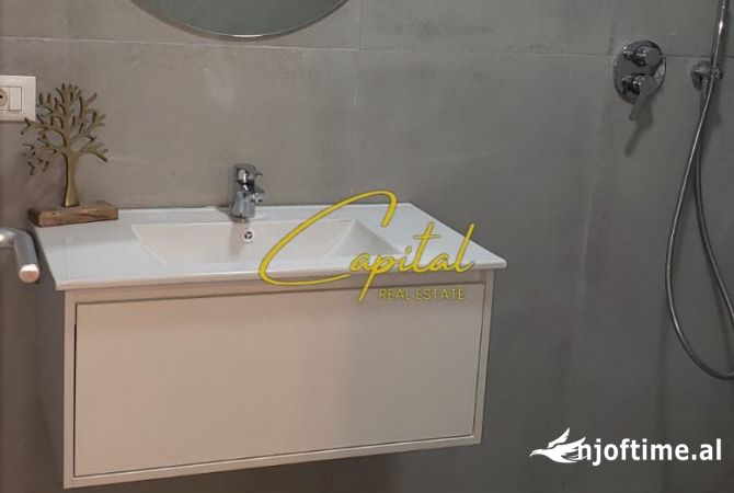 Shtepi me qera Apartament ne Tirane, 2+1, Mobilimi E mobiluar, Pagesa 55,000  Leke.