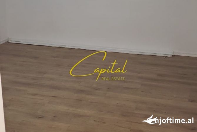 Ambient biznesi me qera 3+1 ne Tirane - 65,000 Leke