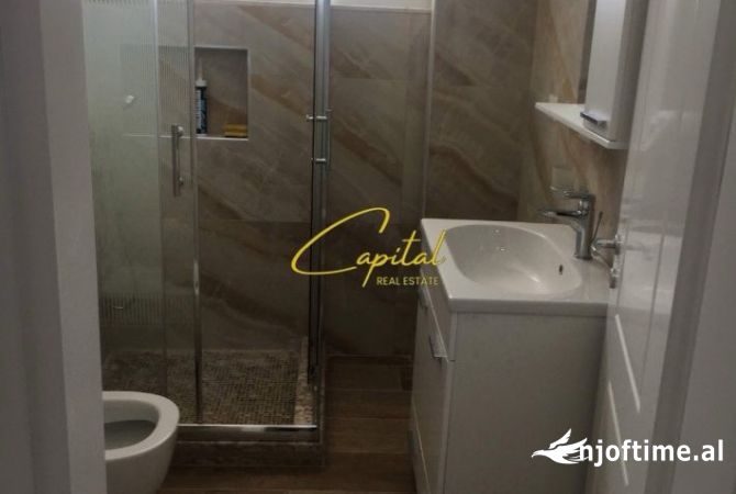 Shtepi ne shitje Apartament ne Tirane, 1+1, Mobilimi E mobiluar, Pagesa 142,000  Euro.