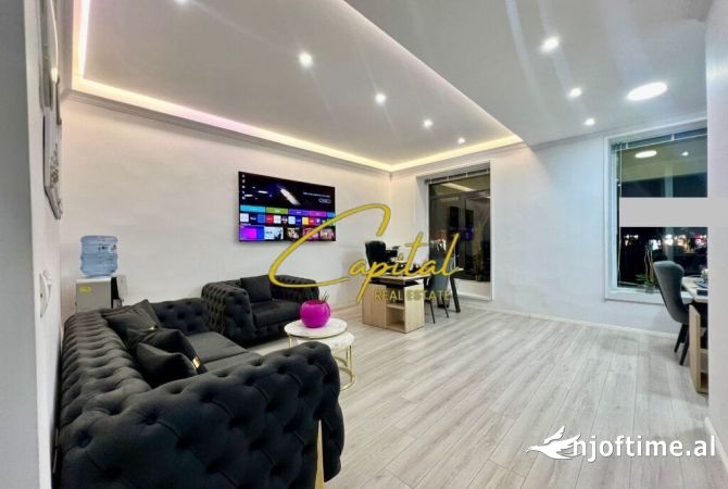 Ambient biznesi me qera 3+1 ne Tirane - 1,000 Euro