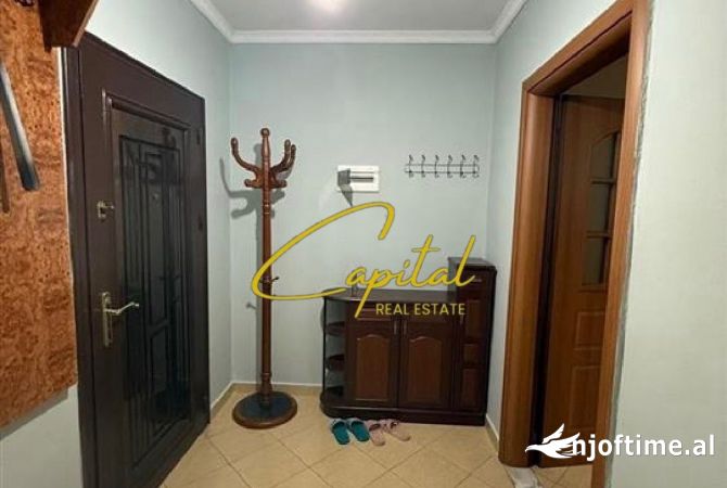 Shtepi me qera Apartament ne Tirane, 3+1, Mobilimi E mobiluar, Pagesa 600  Euro.