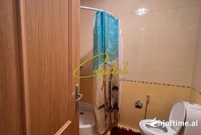 Shtepi me qera Apartament ne Tirane, 3+1, Mobilimi E mobiluar, Pagesa 1,100  Euro.