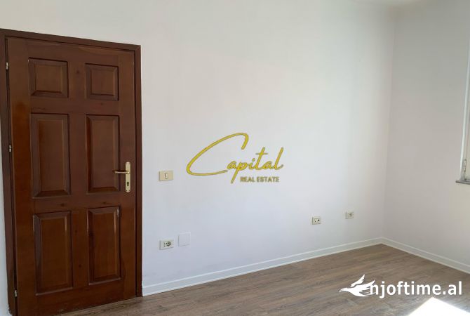 ZYRE ME QERA 75 M2 RRUGA E DURRESIT 75.000 LEKE