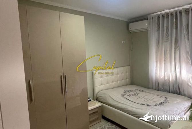 Shtepi ne shitje Apartament ne Tirane, 2+1, Mobilimi E mobiluar, Pagesa 215,000  Euro.