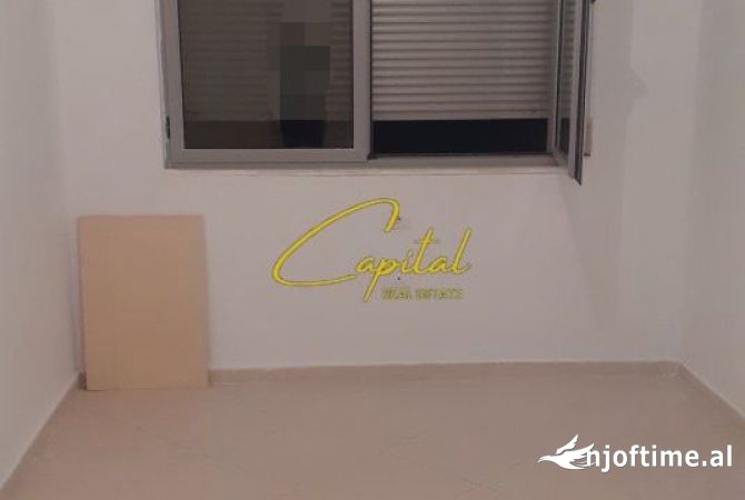 Shtepi ne shitje Apartament ne Tirane, 2+1, Mobilimi Bosh, pa mobiluar, Pagesa 140,000  Euro.