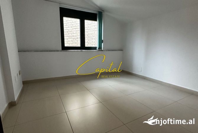 Ambient biznesi me qera 3+1 ne Tirane - 1,500 Euro
