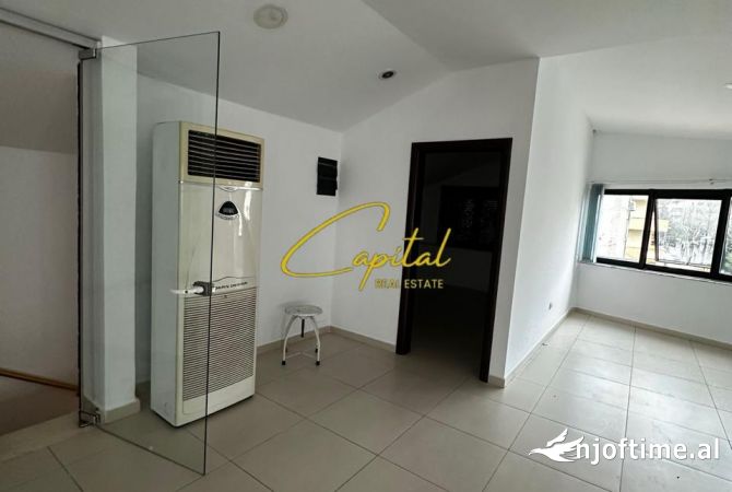 ZYRE ME QERA 115 M2 BRRYLI 800 EURO