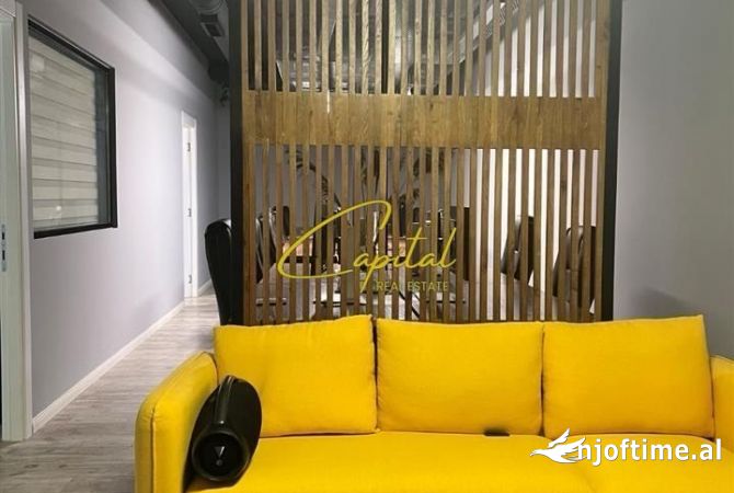 Ambient biznesi me qera 3+1 ne Tirane - 1,700 Euro