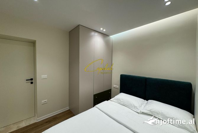 Shtepi ne shitje Apartament ne Tirane, 2+1, Mobilimi E mobiluar, Pagesa 184,000  Euro.
