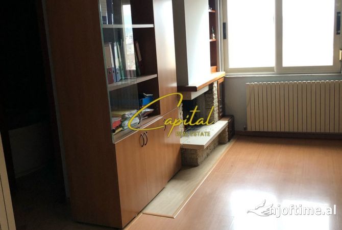 Ambient biznesi me qera 3+1 ne Tirane - 900 Euro