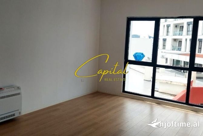 Ambient biznesi me qera 3+1 ne Tirane - 490 Euro