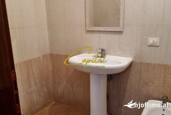 Shtepi me qera Apartament ne Tirane, 2+1, Mobilimi E mobiluar, Pagesa 48,000  Leke.