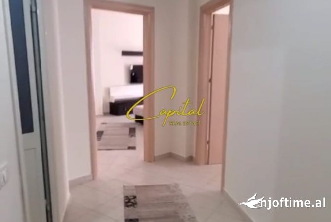 Shtepi me qera Apartament ne Tirane, 2+1, Mobilimi E mobiluar, Pagesa 500  Euro.