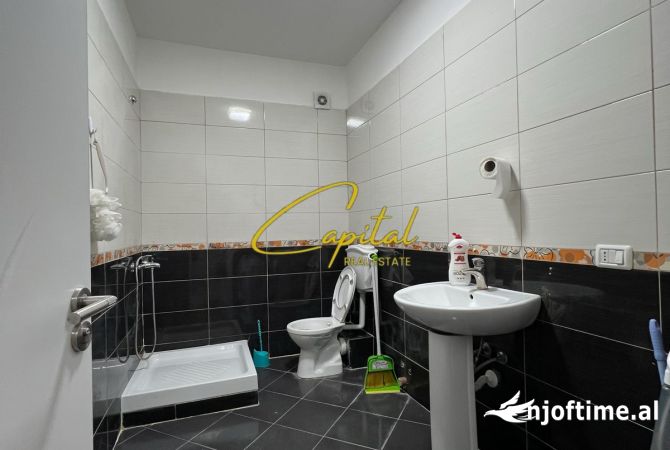 Shtepi me qera Apartament ne Tirane, 2+1, Mobilimi E mobiluar, Pagesa 500  Euro.