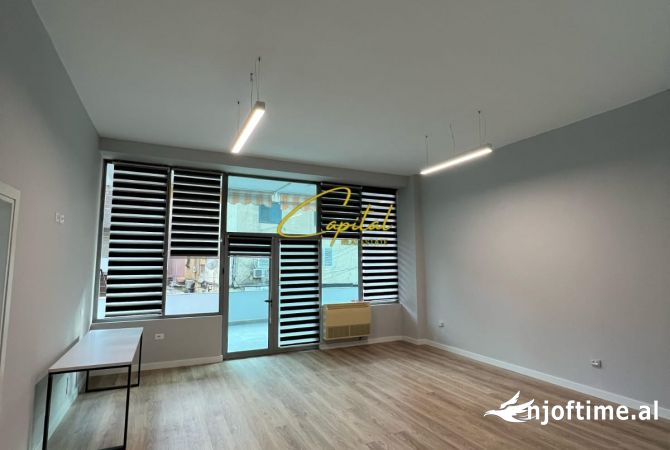 Ambient biznesi me qera 1+1 ne Tirane - 2,000 Euro