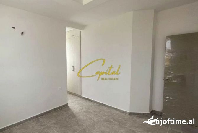 Ambient biznesi me qera 3+1 ne Tirane - 35,000 Leke