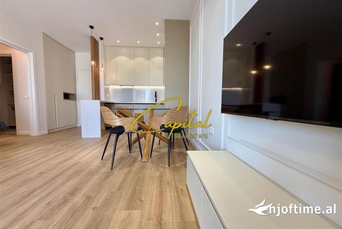 Shtepi me qera Apartament ne Tirane, 2+1, Mobilimi E mobiluar, Pagesa 1,800  Euro.