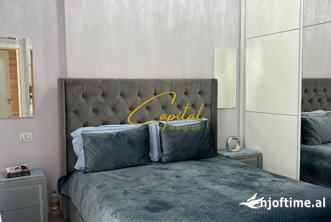 Shtepi me qera Apartament ne Tirane, 2+1, Mobilimi E mobiluar, Pagesa 760  Euro.