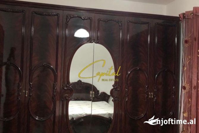 Shtepi ne shitje Apartament ne Tirane, 2+1, Mobilimi E mobiluar, Pagesa 160,000  Euro.