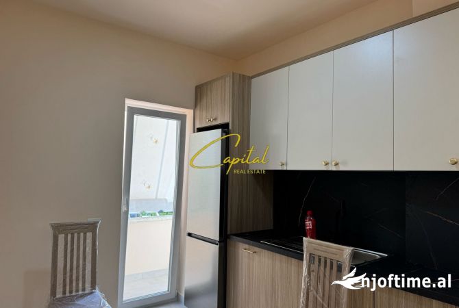 Shtepi me qera Apartament ne Tirane, 2+1, Mobilimi E mobiluar, Pagesa 600  Euro.