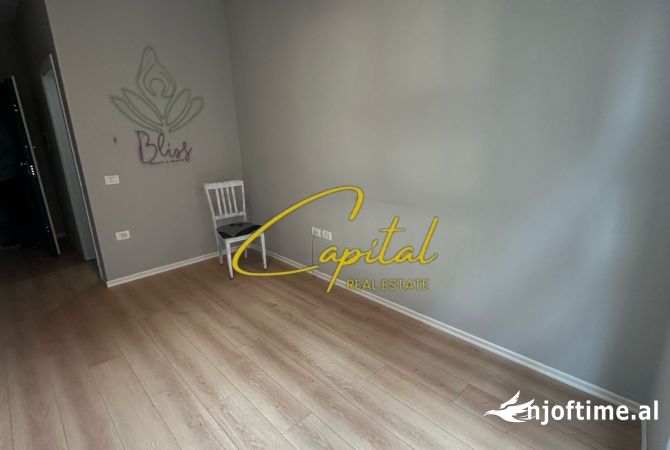 Ambient biznesi me qera 3+1 ne Tirane - 500 Euro