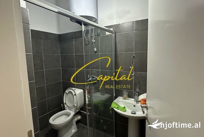 ZYRE ME QERA 30 M2 MYSLYM SHYRI 500 EURO