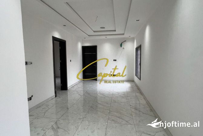 Ambient biznesi me qera 1+1 ne Tirane - 1,150 Euro