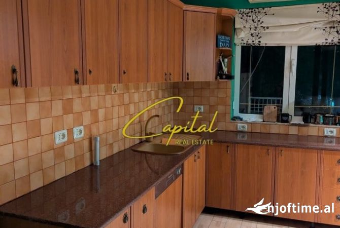 Shtepi ne shitje 1+1 ne Tirane - 195,000 Euro