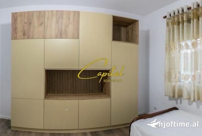 Shtepi me qera Apartament ne Tirane, 2+1, Mobilimi E mobiluar, Pagesa 55,000  Leke.